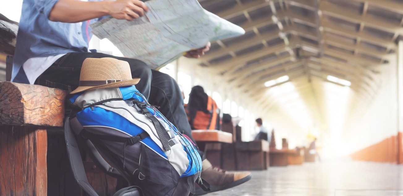 Three Types of Extreme Expats You Might Meet Abroad