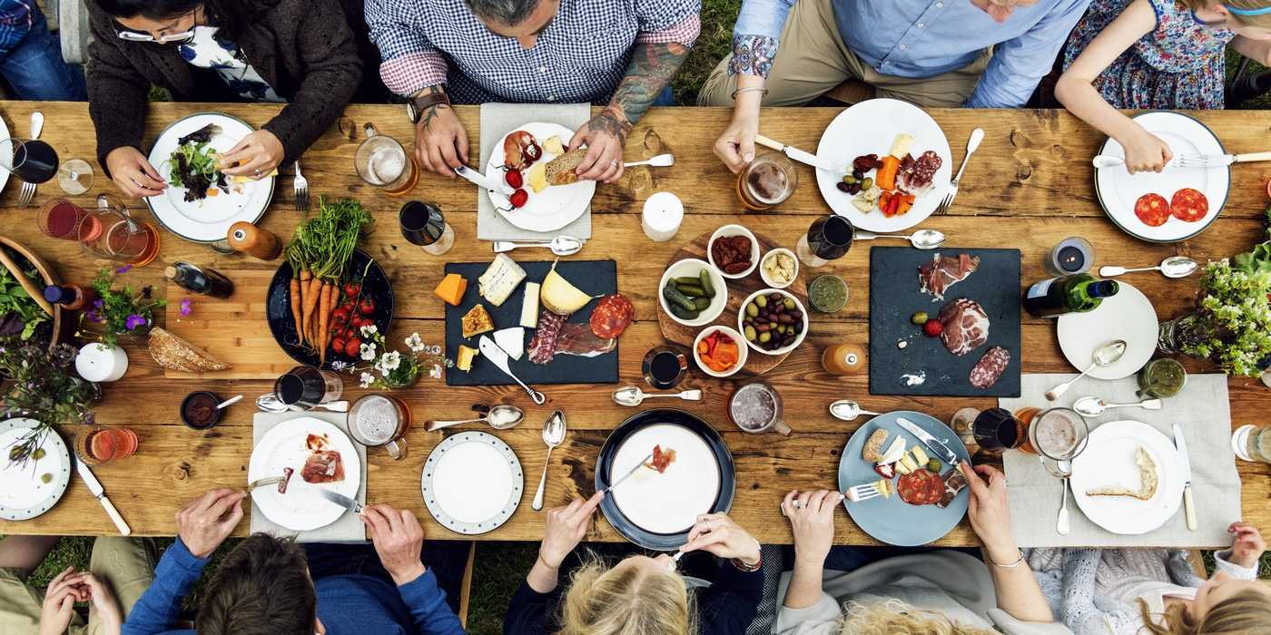 How to Be the Perfect Host (When the Family Comes to Visit)