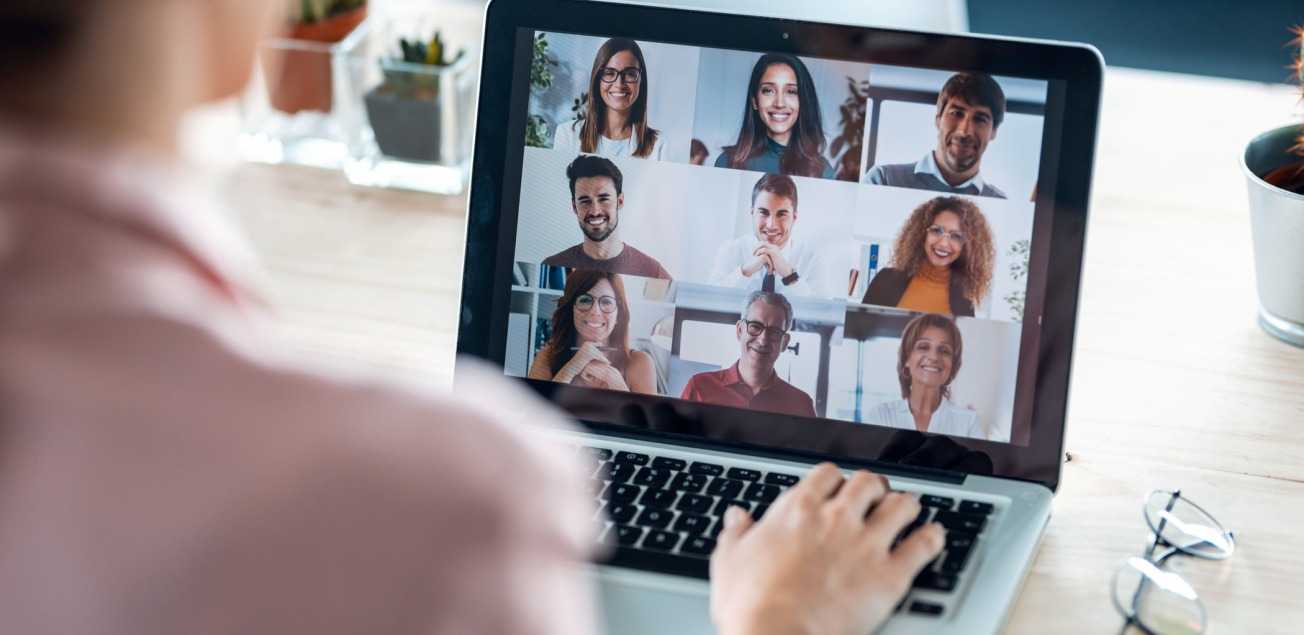 Eight Tips to Be Productive While Working From Home