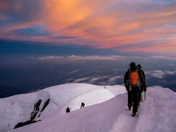 Top 10 Experiences You Should Add to Your Bucket List!