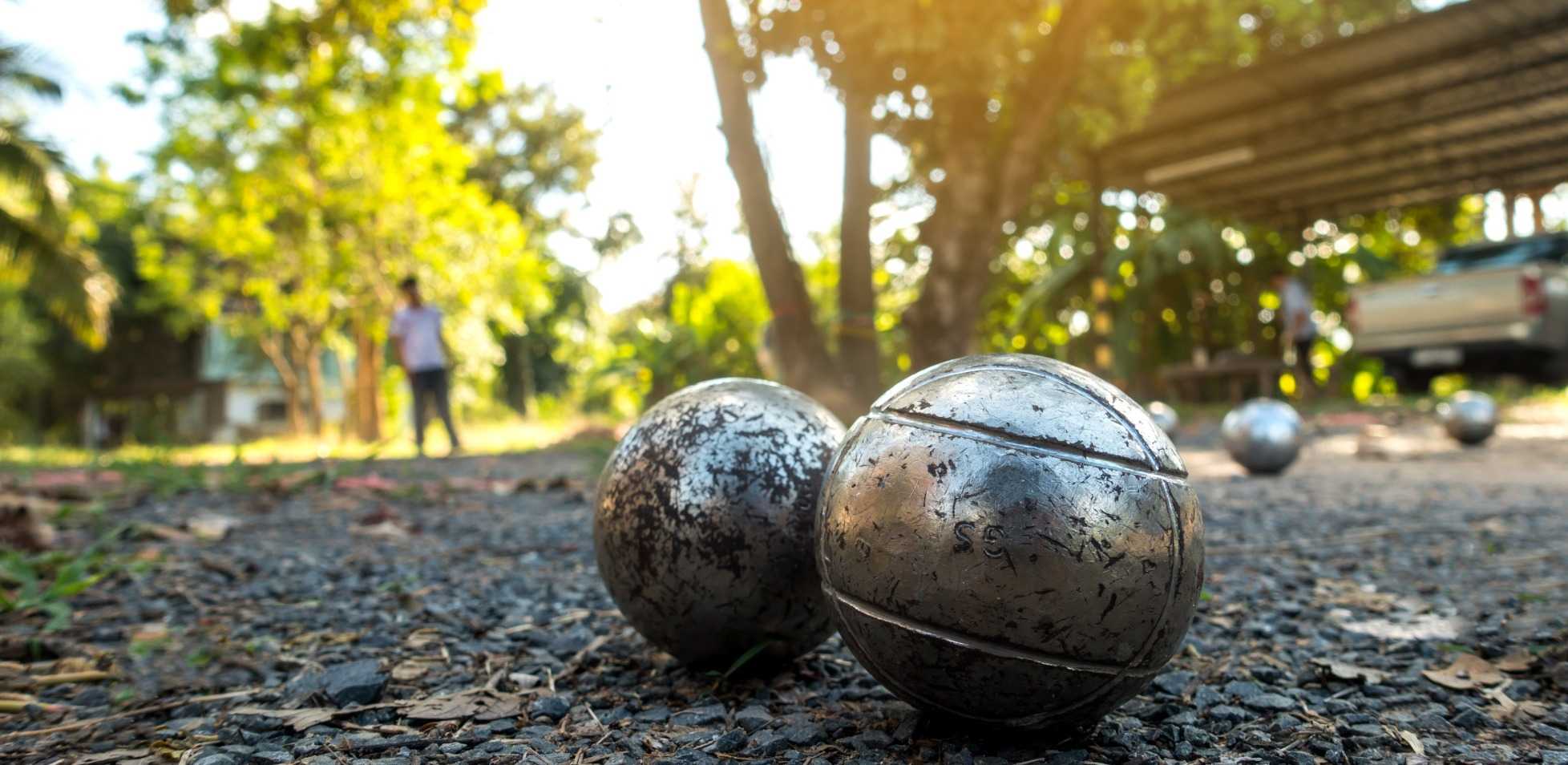 Three Ways to Reinvent Yourself Abroad