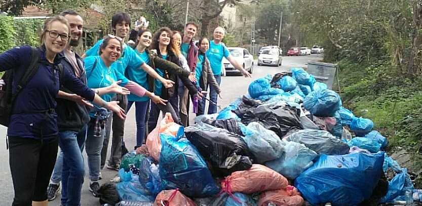 Cleaning Up the Environment with the InterNations Changemakers