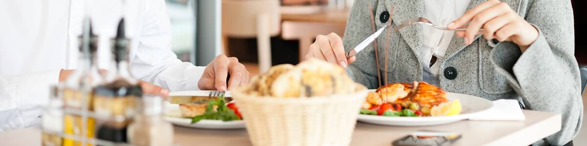 Join our Dubai Lunch & Brunch Group – Dining & Nightlife | InterNations