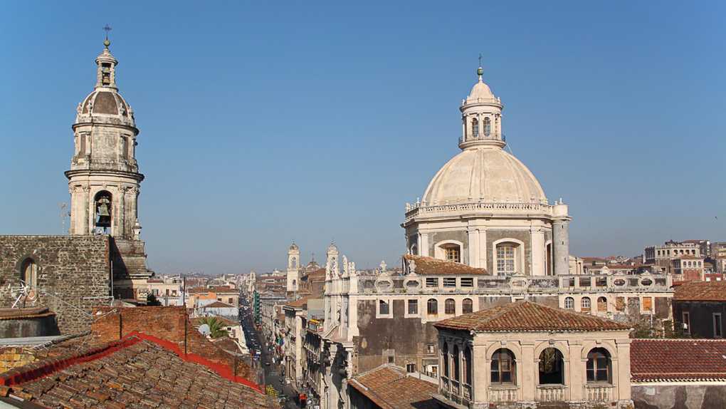 Living Abroad Join Our Community Of Other Expats And Global Minds In Catania